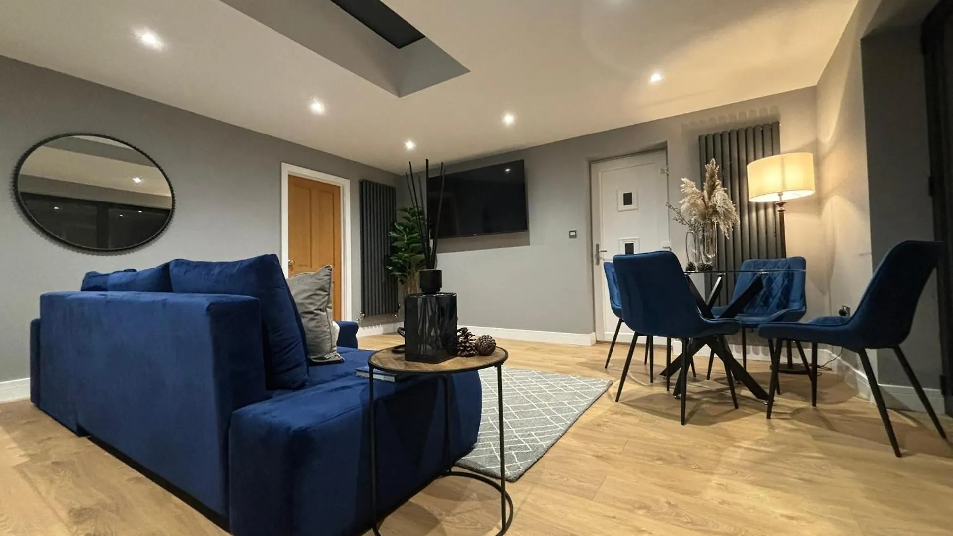 Sheffield-Apartment-Sleeps4-Parking-Hottub 公寓 谢菲尔德